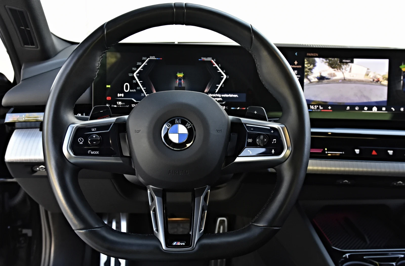 BMW 520 D M-SPORT(PRO) LASER EXCLUSIVE SHADOW LINE, снимка 11 - Автомобили и джипове - 55497203