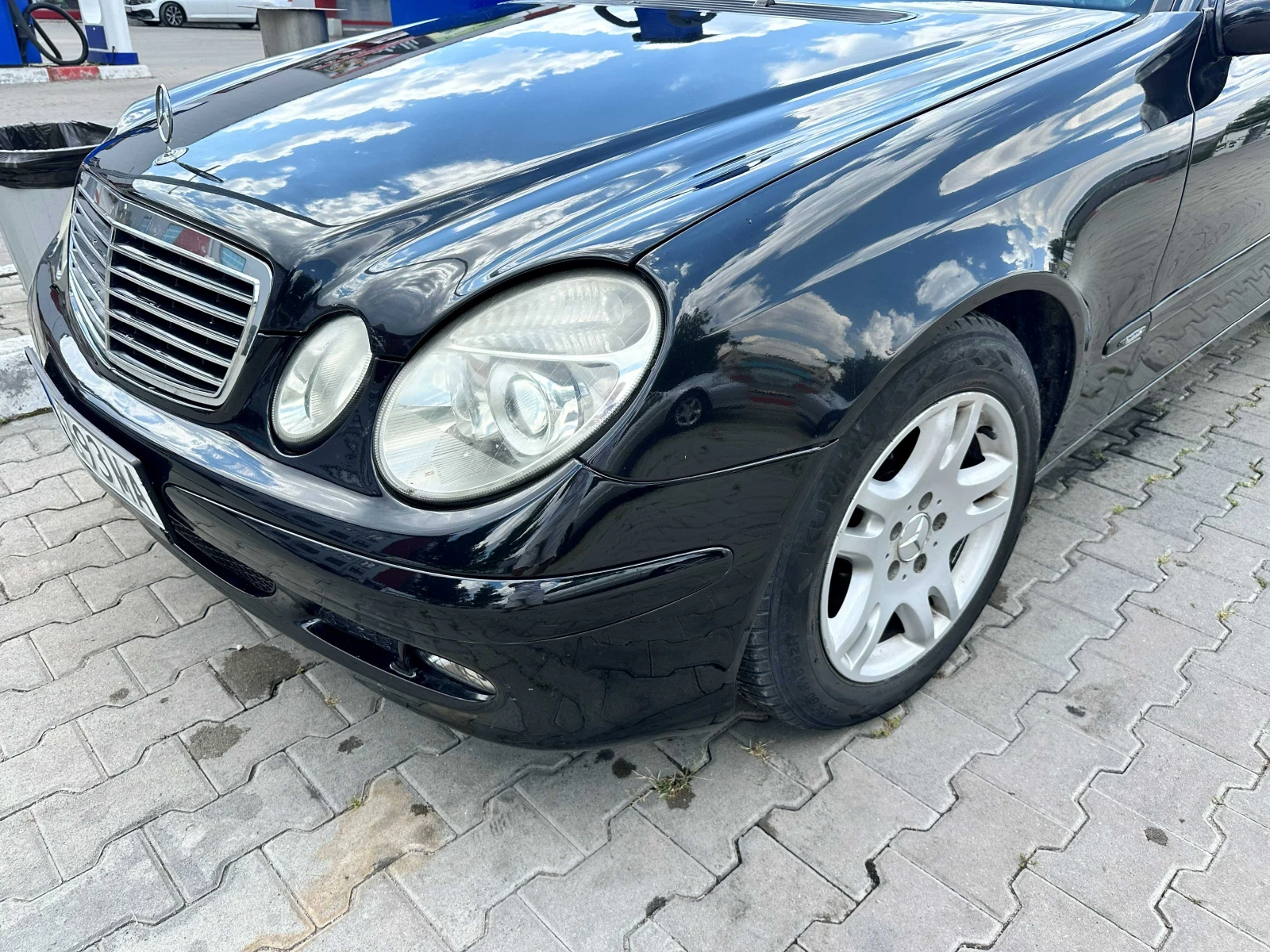 Mercedes-Benz E 220, снимка 2 - Автомобили и джипове - 55589841