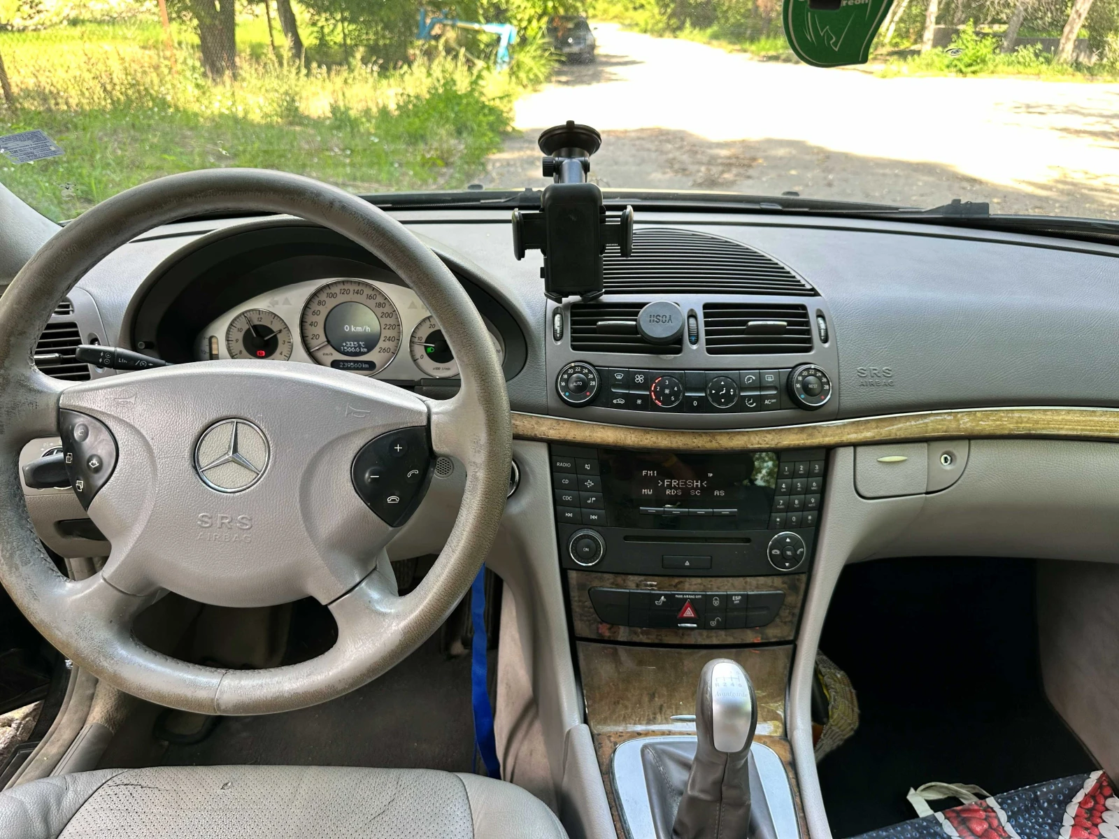 Mercedes-Benz E 220