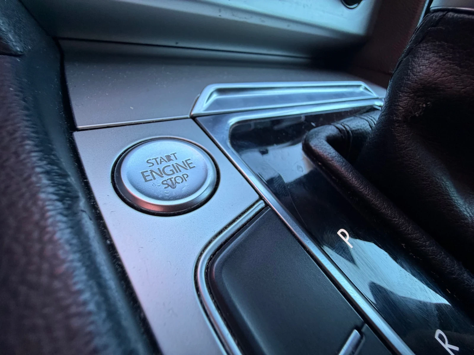 VW Passat 2.0TDI* DSG* LED* DISTRONIK, снимка 16 - Автомобили и джипове - 55783281