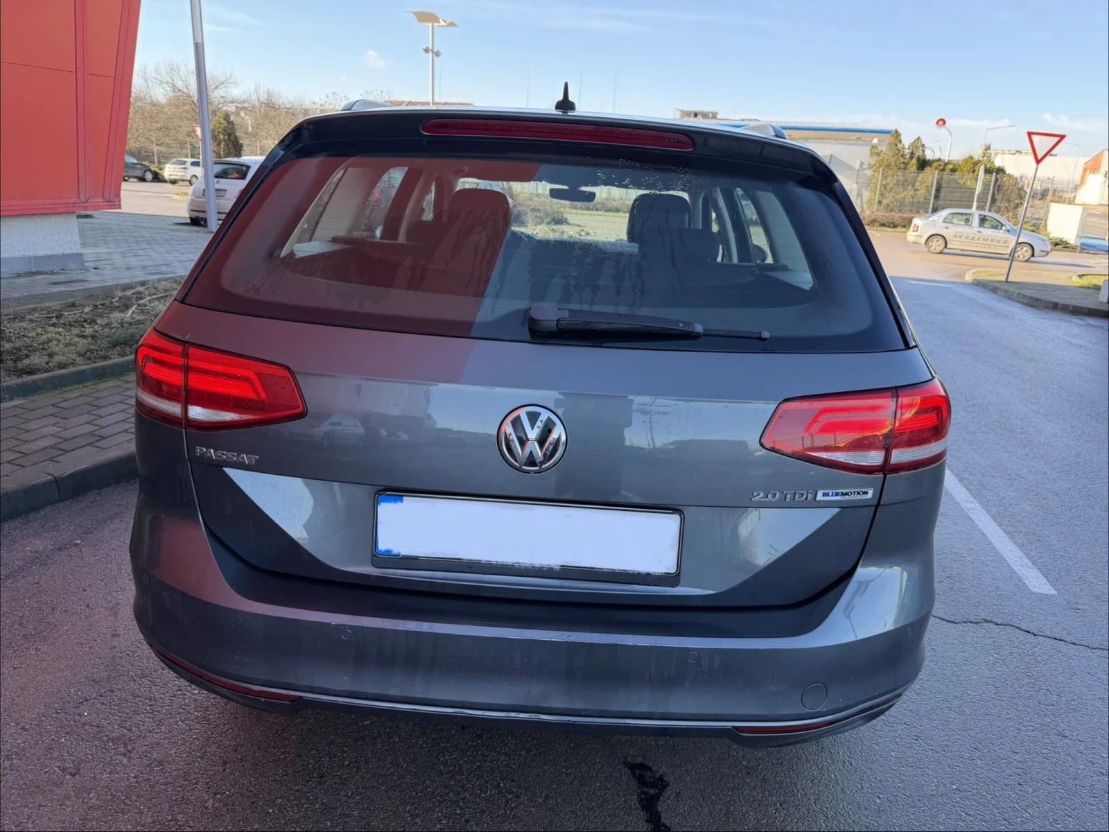 VW Passat 2.0TDI* DSG* LED* DISTRONIK, снимка 4 - Автомобили и джипове - 55783281