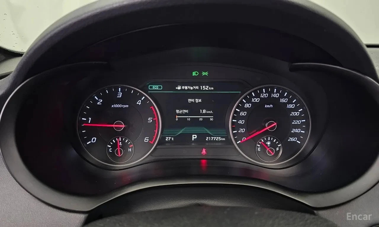 Kia Stinger * 2.2 Diesel AWD * 360 * ДИСТРОНИК * ОБДУХВАНЕ *  , снимка 8 - Автомобили и джипове - 55922030