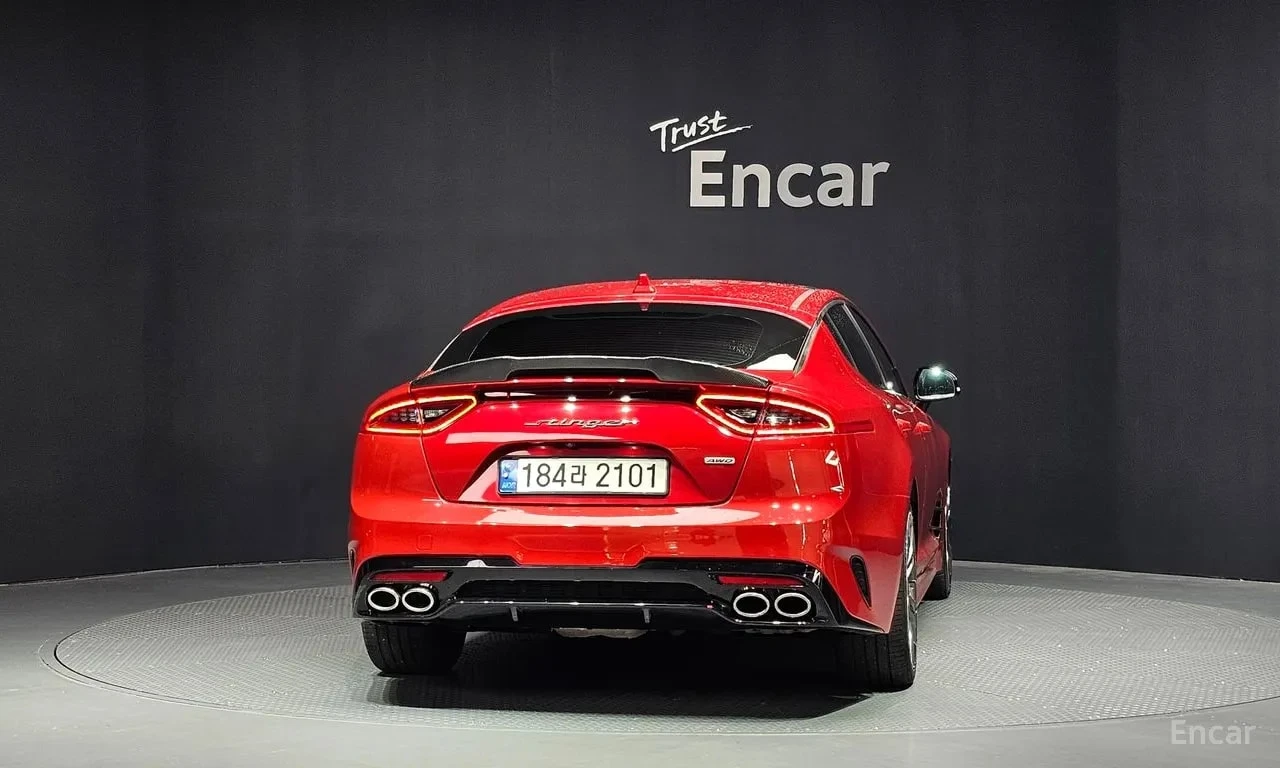 Kia Stinger * 2.2 Diesel AWD * 360 * ДИСТРОНИК * ОБДУХВАНЕ *  , снимка 4 - Автомобили и джипове - 55922030