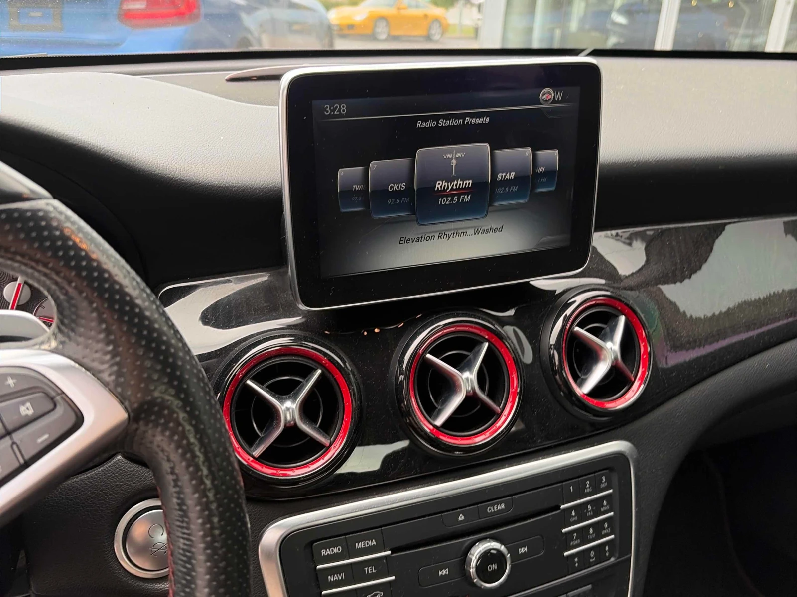Mercedes-Benz CLA 250 ПЪЛЕН АМГ ПАКЕТ/CARFAX/ПОДГРЕВ/ПАНОРАМА/ПАМЕТ, снимка 9 - Автомобили и джипове - 56122092