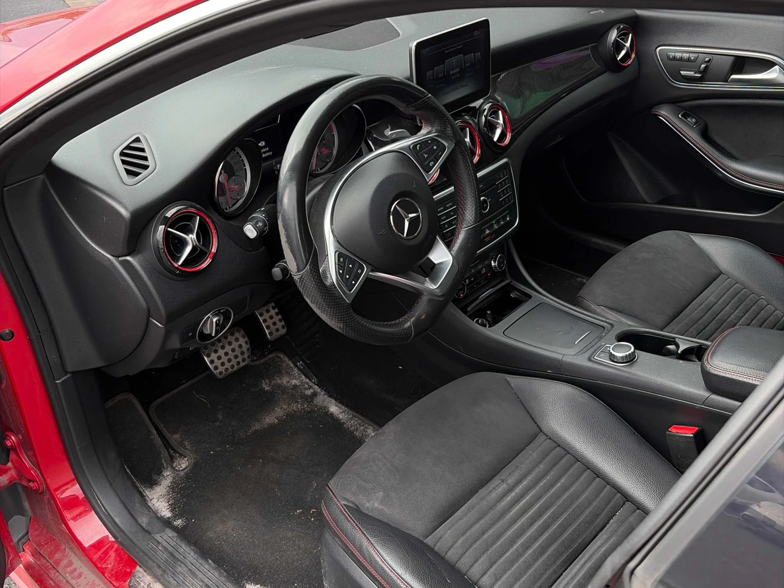 Mercedes-Benz CLA 250 ПЪЛЕН АМГ ПАКЕТ/CARFAX/ПОДГРЕВ/ПАНОРАМА/ПАМЕТ, снимка 5 - Автомобили и джипове - 56122092