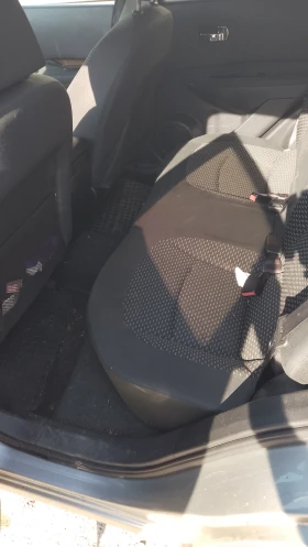 Nissan Qashqai 2, 0 i Газ/бензин, снимка 11