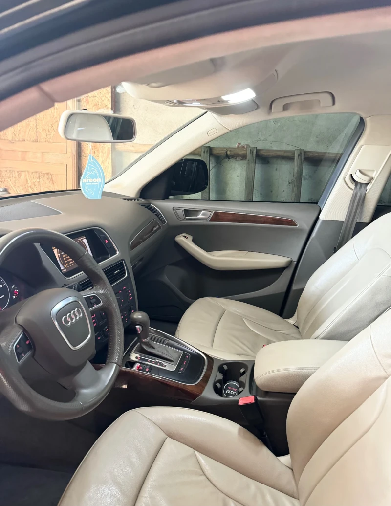 Audi Q5 2.0TDI 4x4 Quattro КАТО НОВА!! КОЖА! FULL! LED!, снимка 15 - Автомобили и джипове - 47242730