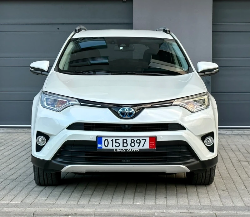 Toyota Rav4 2.5 Hybrid Гаранция до 2026г!, снимка 2 - Автомобили и джипове - 47778363