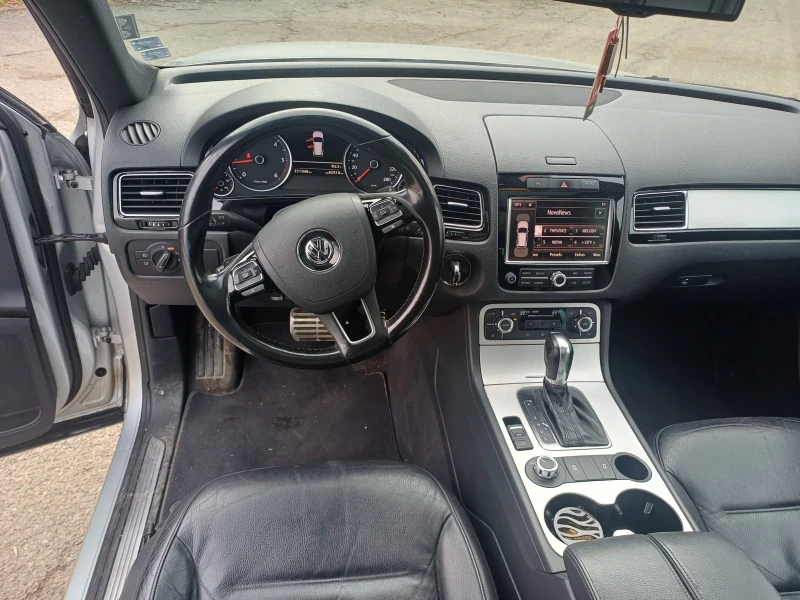 VW Touareg 3.0 TDI 4MOTION, снимка 11 - Автомобили и джипове - 48332251