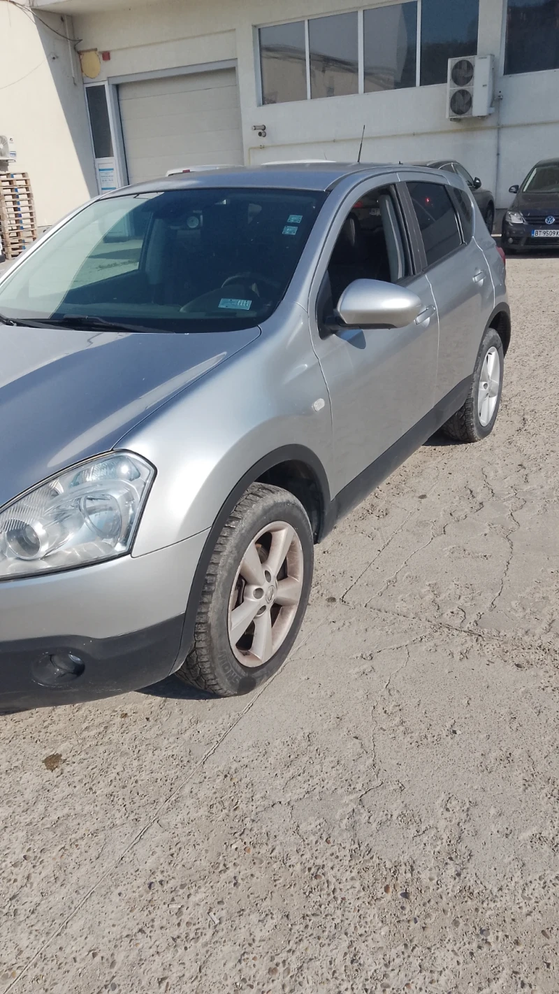 Nissan Qashqai 2, 0 i Газ/бензин, снимка 6 - Автомобили и джипове - 52474767