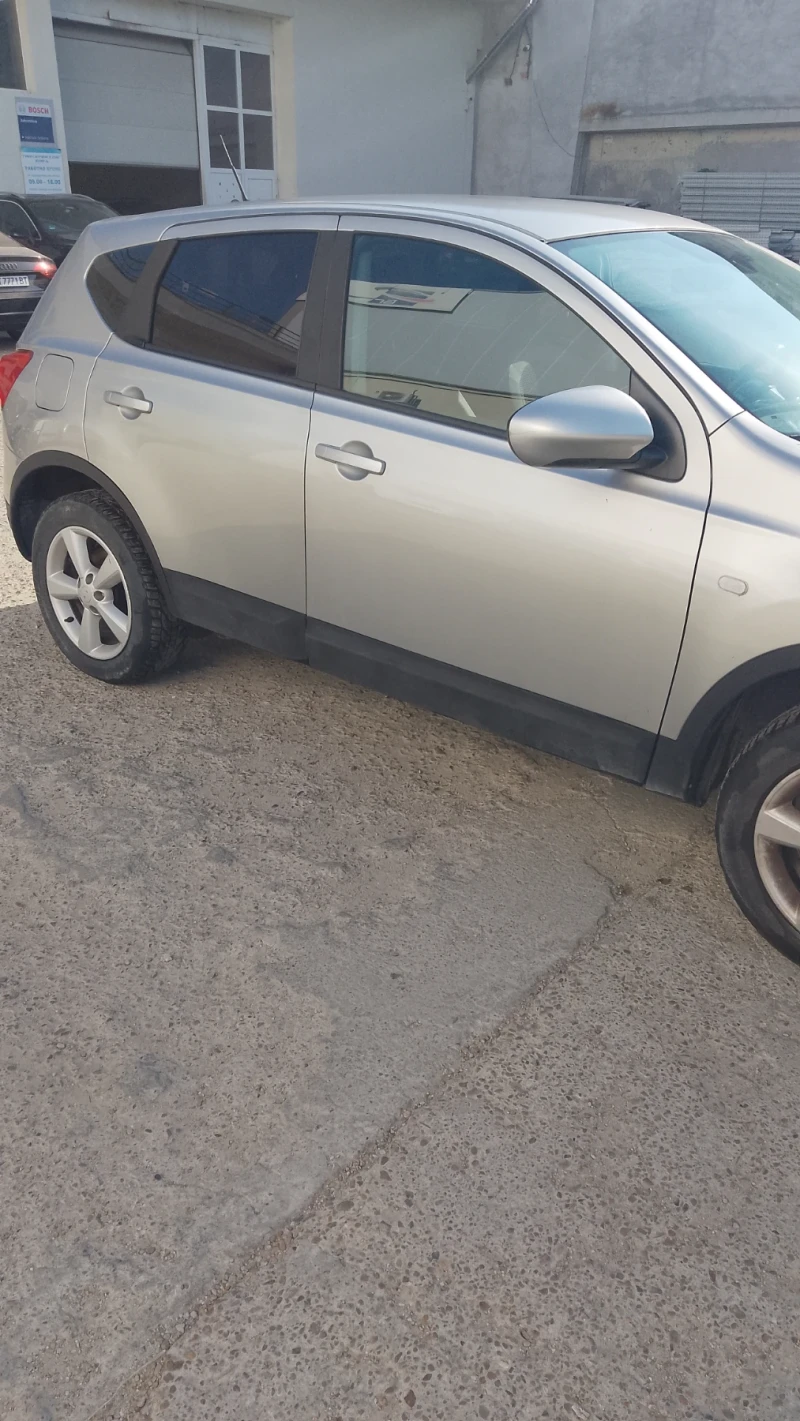 Nissan Qashqai 2, 0 i Газ/бензин, снимка 4 - Автомобили и джипове - 52474767