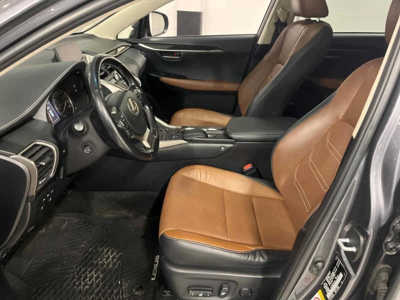 Lexus NX 200t 2017 AWD 4dr * CARFAX * БЕЗ ПЪРВОНАЧАЛНА ВНОСКА, снимка 7 - Автомобили и джипове - 52878796