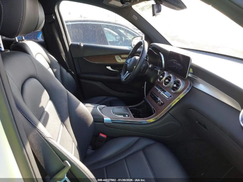 Mercedes-Benz GLC 300 * КРАЙНА ЦЕНА* CARFAX, снимка 5 - Автомобили и джипове - 53381898