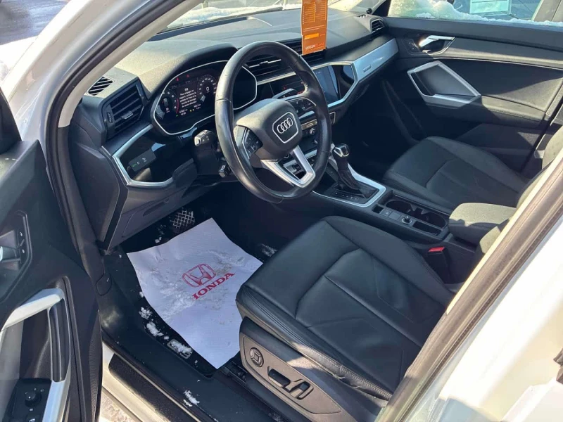Audi Q3 45 TFSI quattro * CARFAX* ПАНОРАМА* ПОДГРЕВИ, снимка 7 - Автомобили и джипове - 53528565