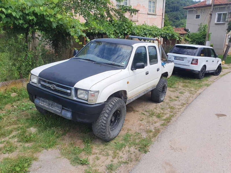 Toyota Hilux 2.4TDI, снимка 1 - Автомобили и джипове - 46833948