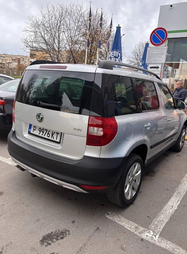 Skoda Yeti 2.0 TDI, снимка 4 - Автомобили и джипове - 54181676