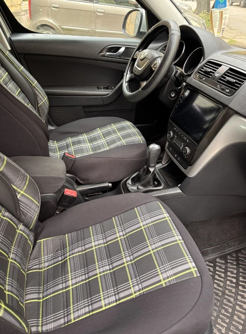 Skoda Yeti 2.0 TDI, снимка 5 - Автомобили и джипове - 54181676