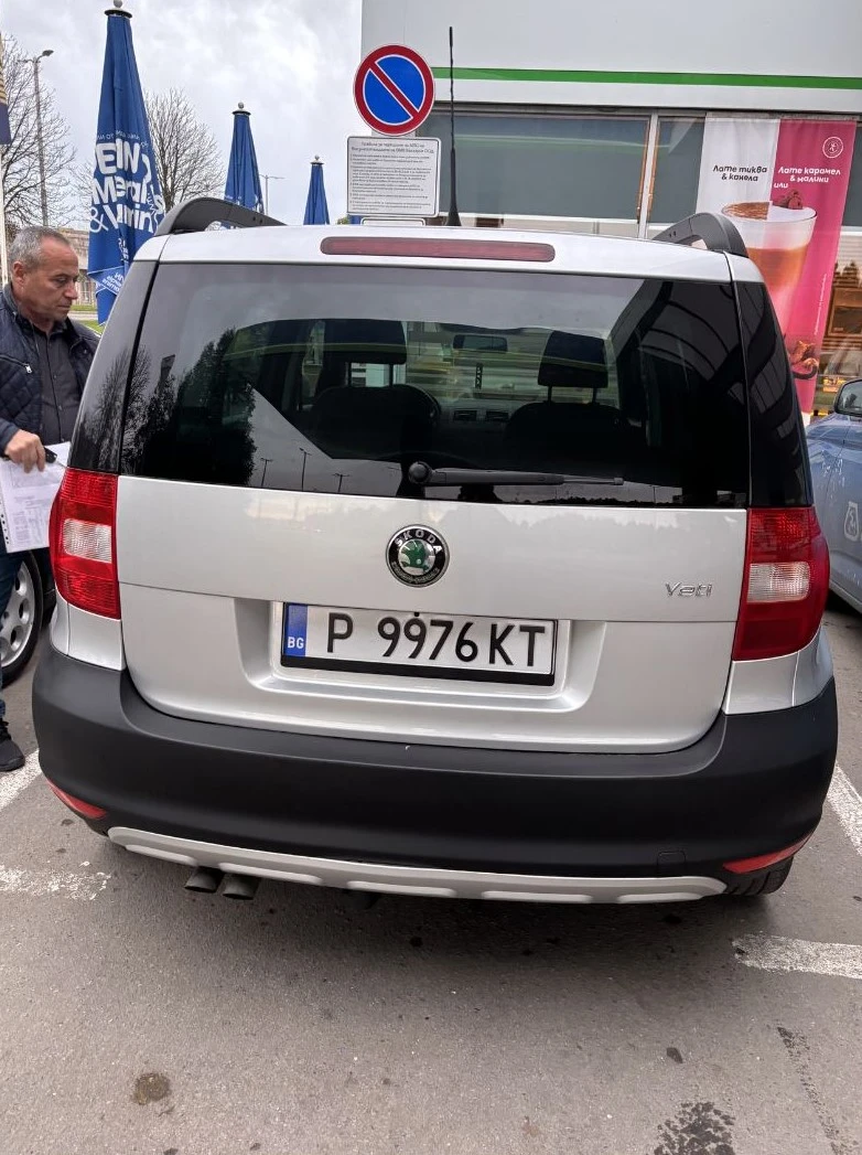 Skoda Yeti 2.0 TDI, снимка 3 - Автомобили и джипове - 54181676
