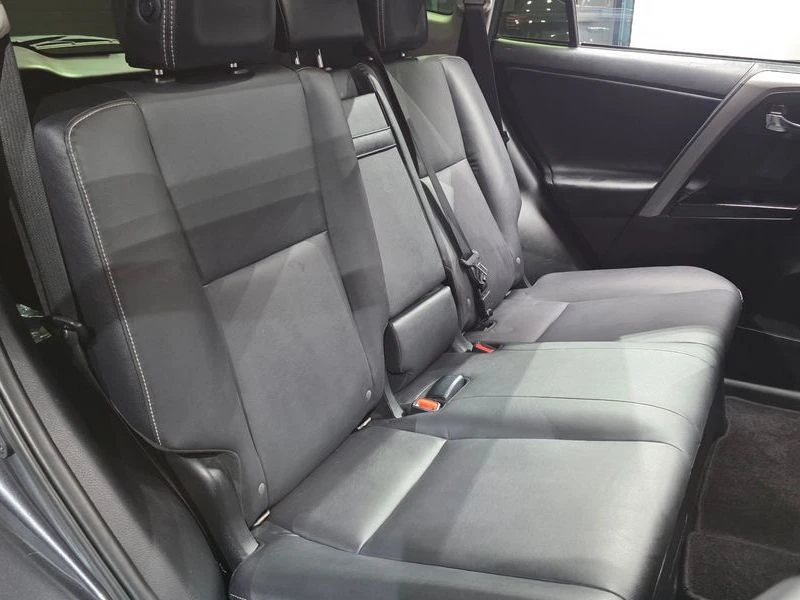 Toyota Rav4 2.5 4WD Hybrid| 219к.с.| ВКЛ.ТЕХНОТЕСТ, снимка 11 - Автомобили и джипове - 55119798