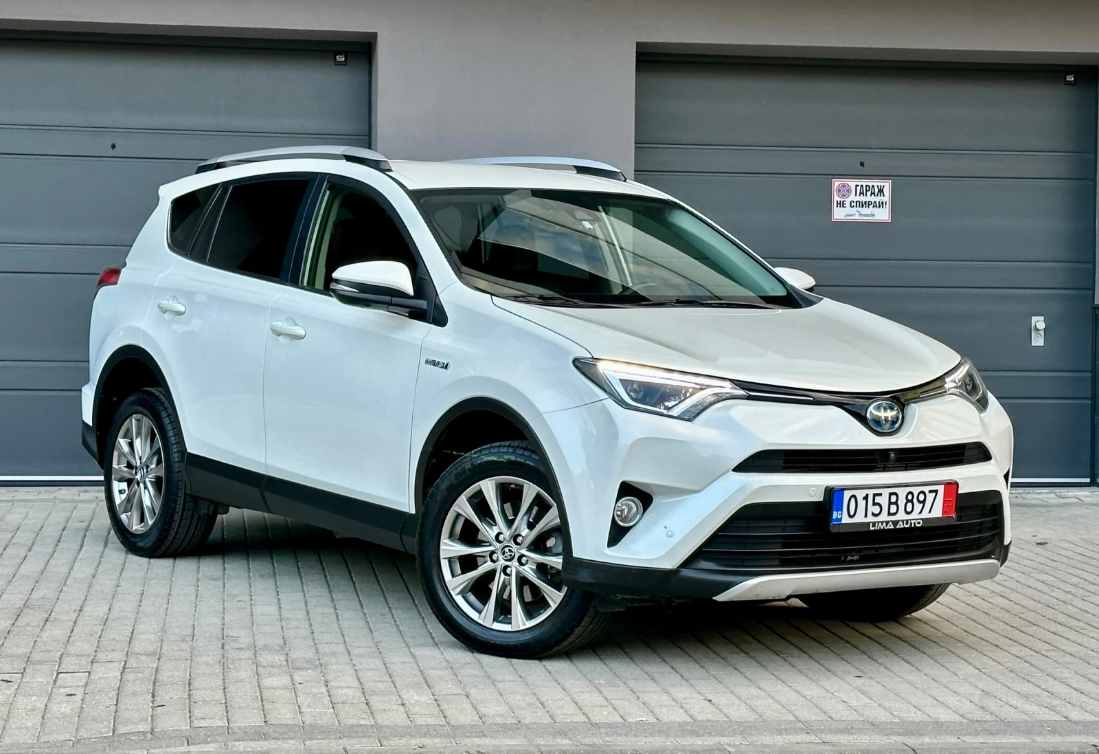 Toyota Rav4 2.5 Hybrid Гаранция до 2026г! - изображение 3