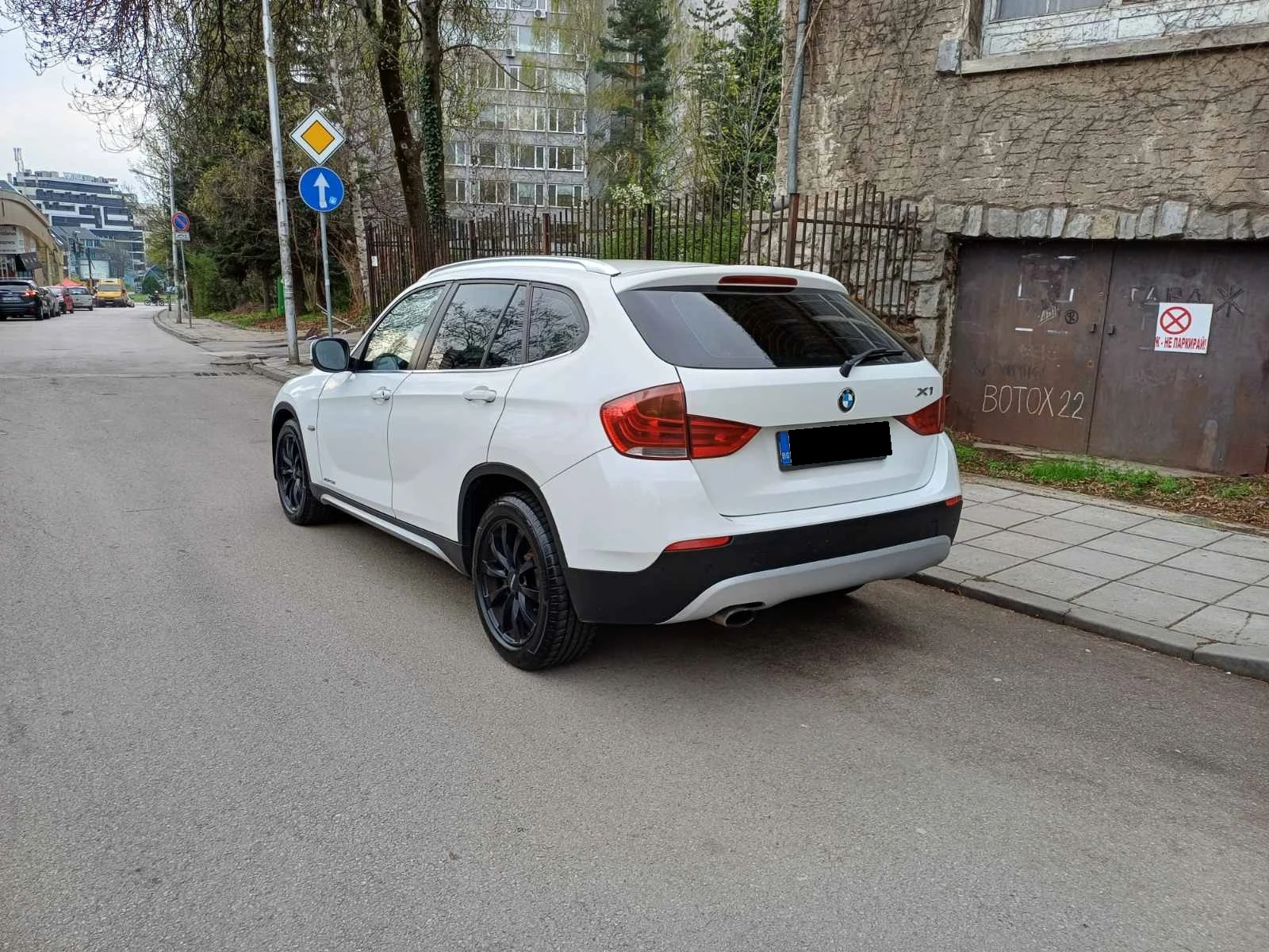 BMW X1 2.3D Xdrive - изображение 3