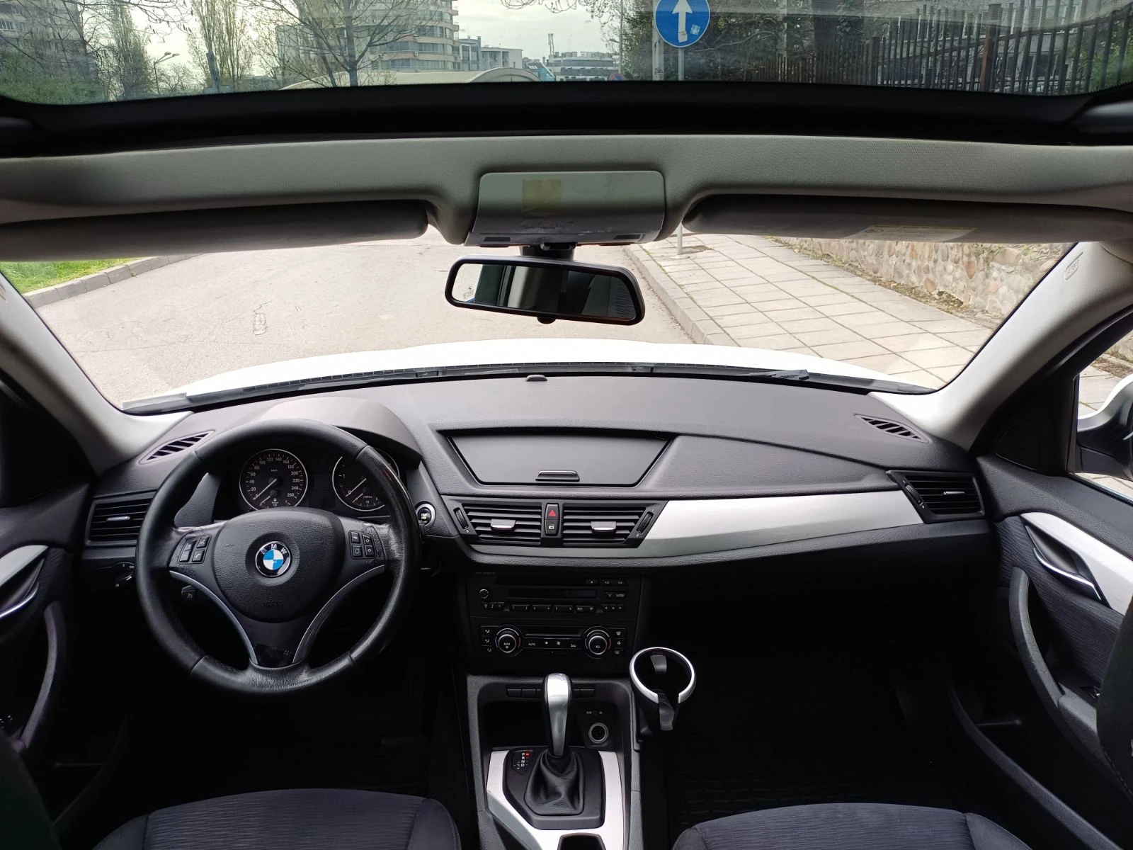 BMW X1 2.3D Xdrive - изображение 9