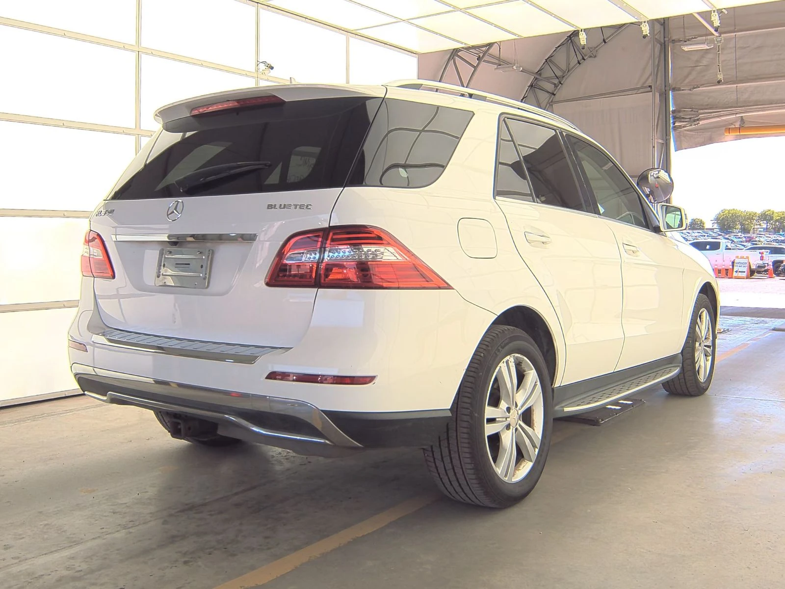 Mercedes-Benz ML 350 BlueTec 4MATIC Подгрев* Следене* М.Точка* Кеyless* - изображение 4