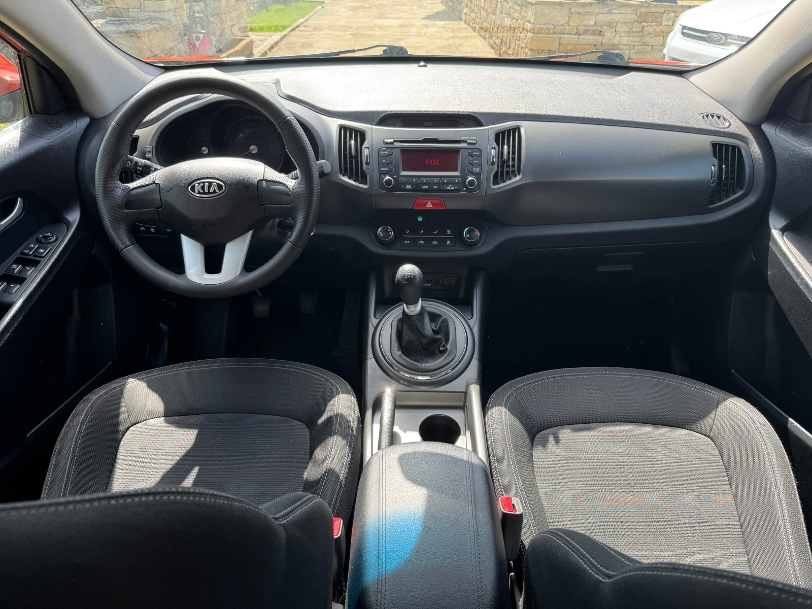 Kia Sportage 1.7 CRDi 2WD 115 к.с. - изображение 9