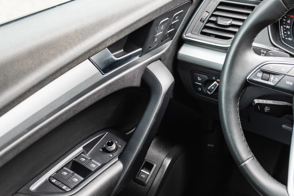 Audi Q5 Quattro Komfort 45 TFSI * АвтоКредит* (ЦЕНА ДО БГ) - изображение 9