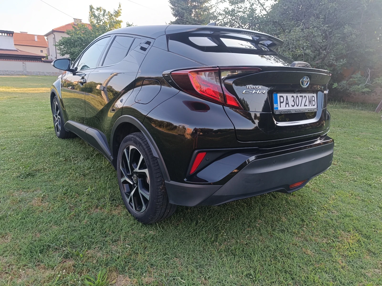 Toyota C-HR Перфектна!, снимка 3 - Автомобили и джипове - 53588063