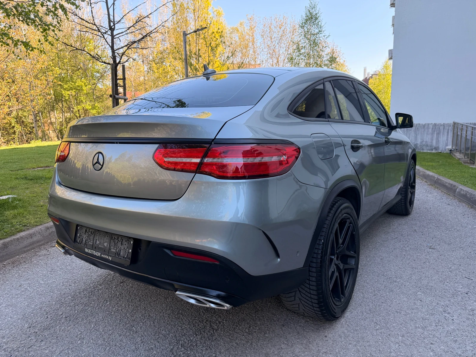 Mercedes-Benz GLE 350 COUPE / AMG OPTIC / ПОДГРЕВ, снимка 7 - Автомобили и джипове - 54426535