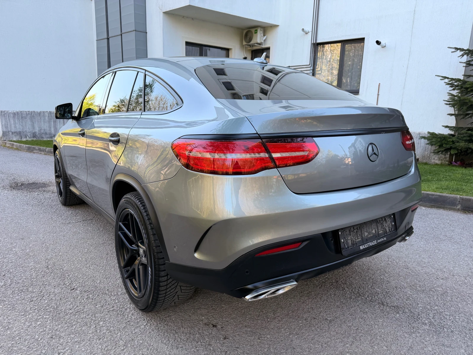 Mercedes-Benz GLE 350 COUPE / AMG OPTIC / ПОДГРЕВ, снимка 5 - Автомобили и джипове - 54426535