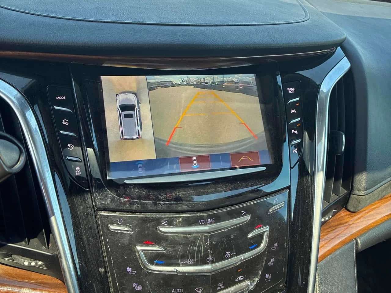 Cadillac Escalade * Premium Luxury * PANO* KEYLESS* ПОДГРЕВ* , снимка 16 - Автомобили и джипове - 54460662