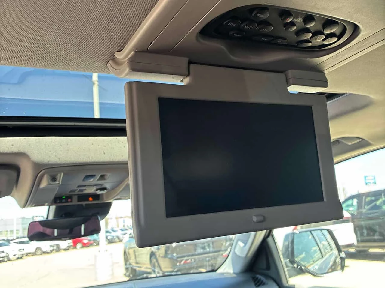 Cadillac Escalade * Premium Luxury * PANO* KEYLESS* ПОДГРЕВ* , снимка 13 - Автомобили и джипове - 54460662