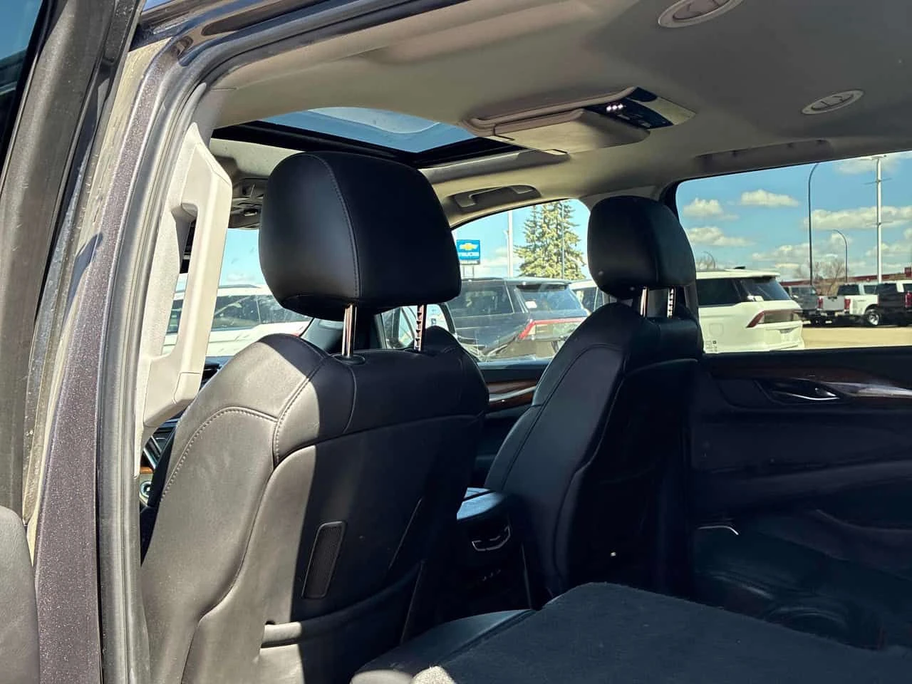 Cadillac Escalade * Premium Luxury * PANO* KEYLESS* ПОДГРЕВ* , снимка 12 - Автомобили и джипове - 54460662