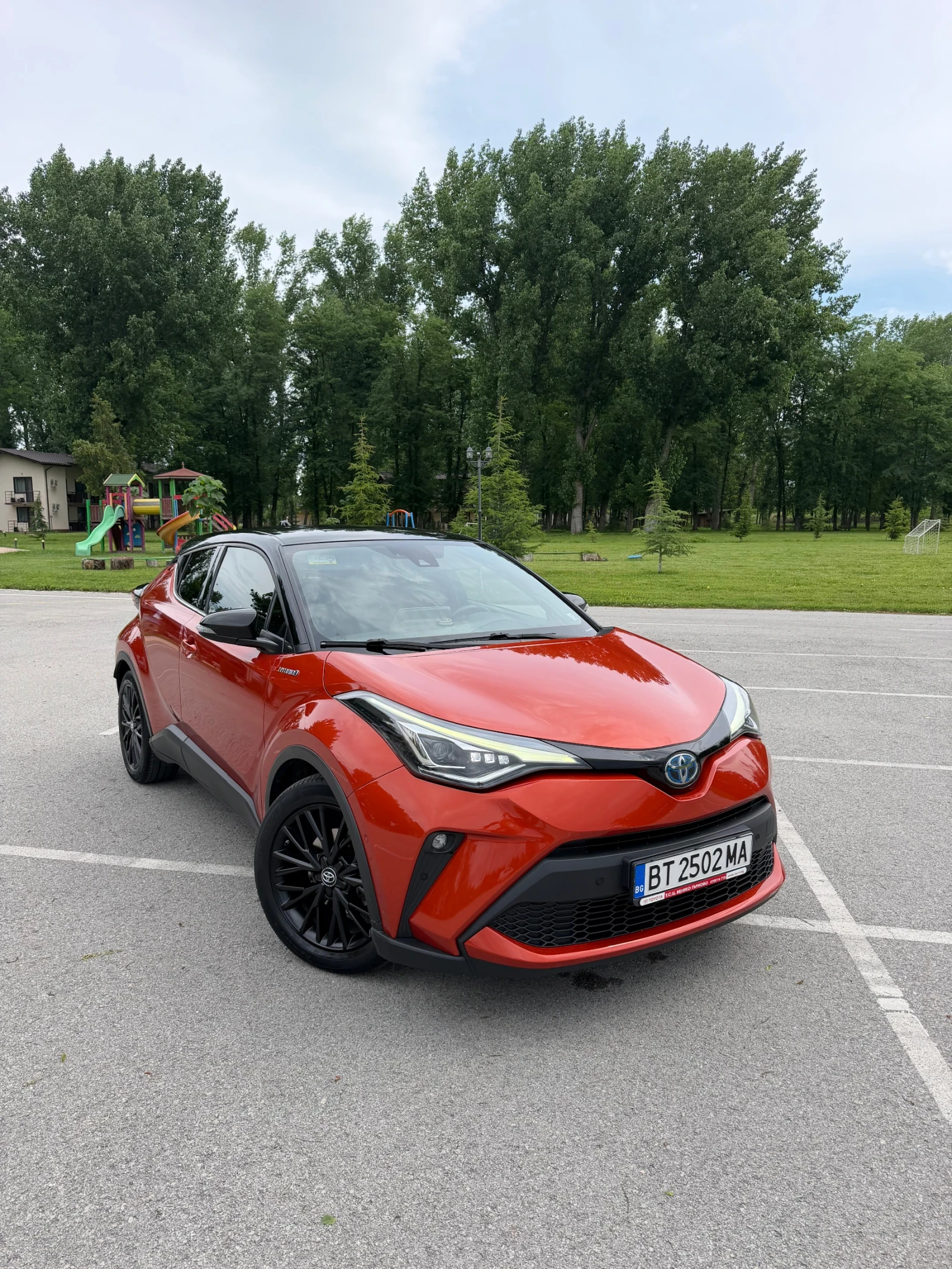 Toyota C-HR Orange edition 2.0 Hybrid-Full Гаранционен, снимка 2 - Автомобили и джипове - 54752262