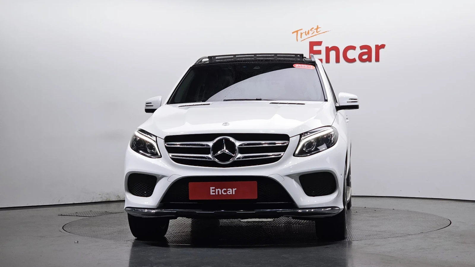 Mercedes-Benz GLE 350 3.0 4MATIC, Distronic, Подгрев, Обдухване, Панорам, снимка 2 - Автомобили и джипове - 54818155