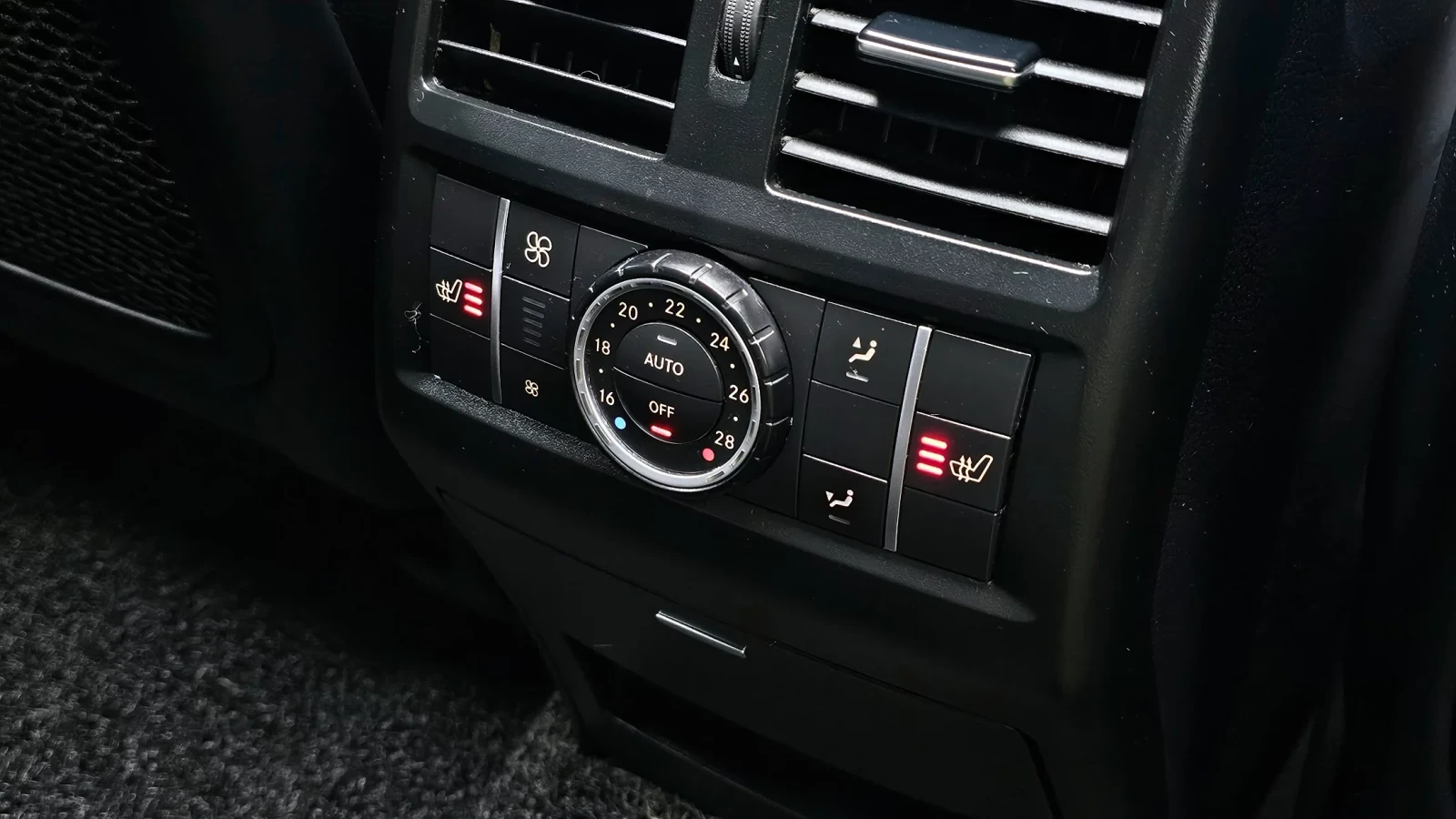 Mercedes-Benz GLE 350 3.0 4MATIC, Distronic, Подгрев, Обдухване, Панорам, снимка 14 - Автомобили и джипове - 54818155