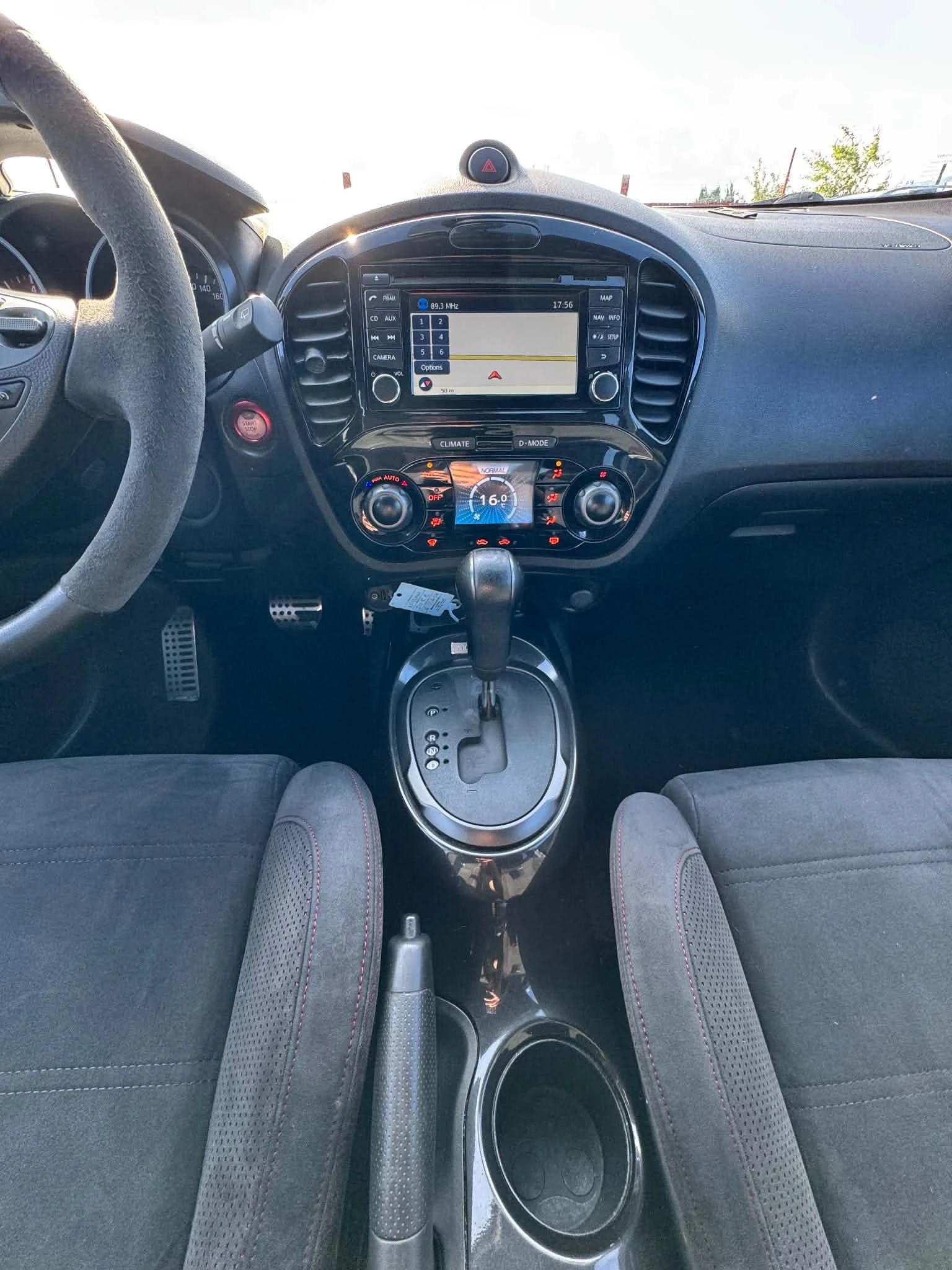 Nissan Juke NISMO 4X4 , снимка 9 - Автомобили и джипове - 55026754