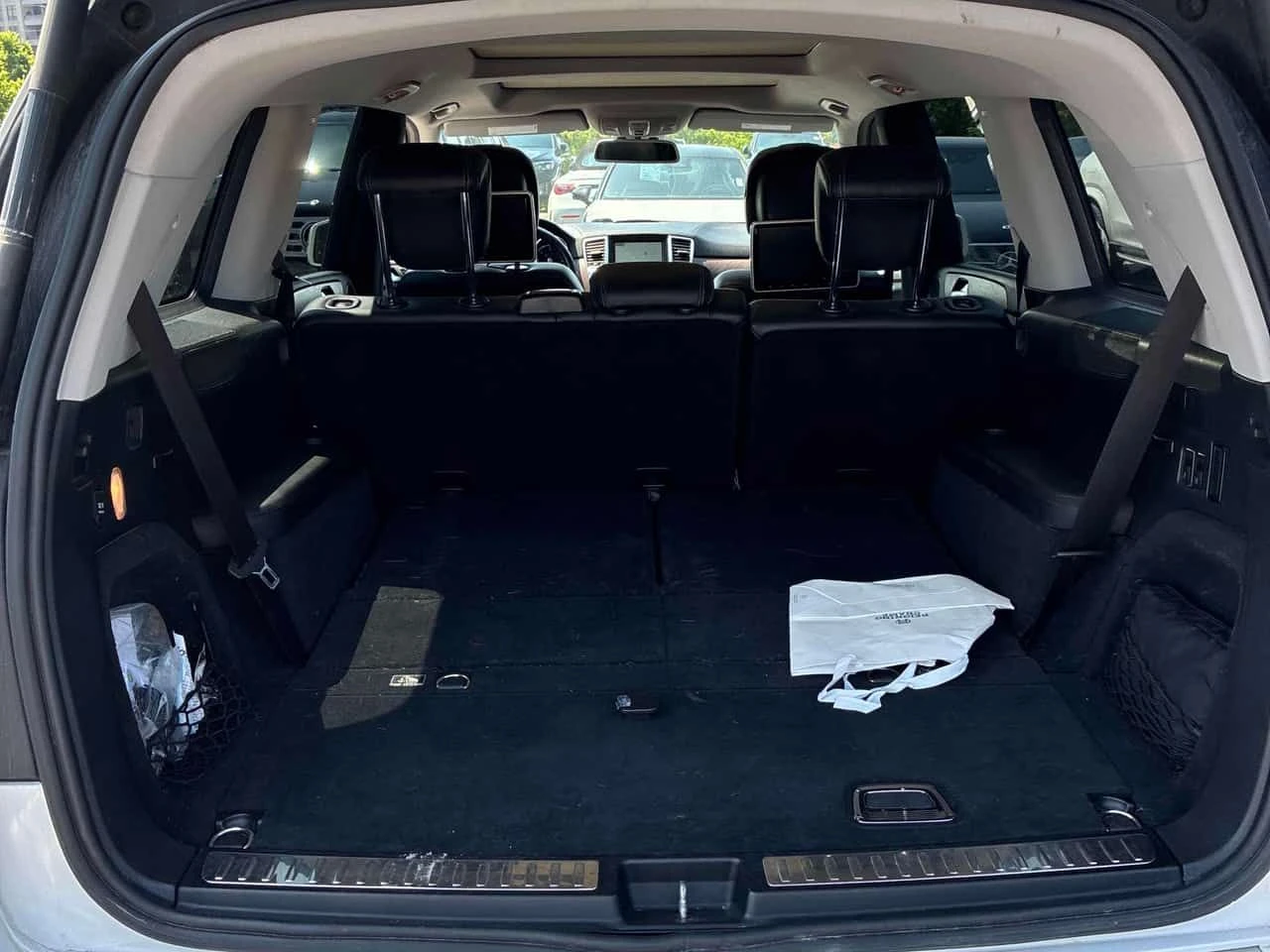 Mercedes-Benz GL 350 BlueTEC/ПОДГРЕВИ/360 КАМЕРИ/ПАНОРАМА/OT MERCEDES, снимка 13 - Автомобили и джипове - 55112090