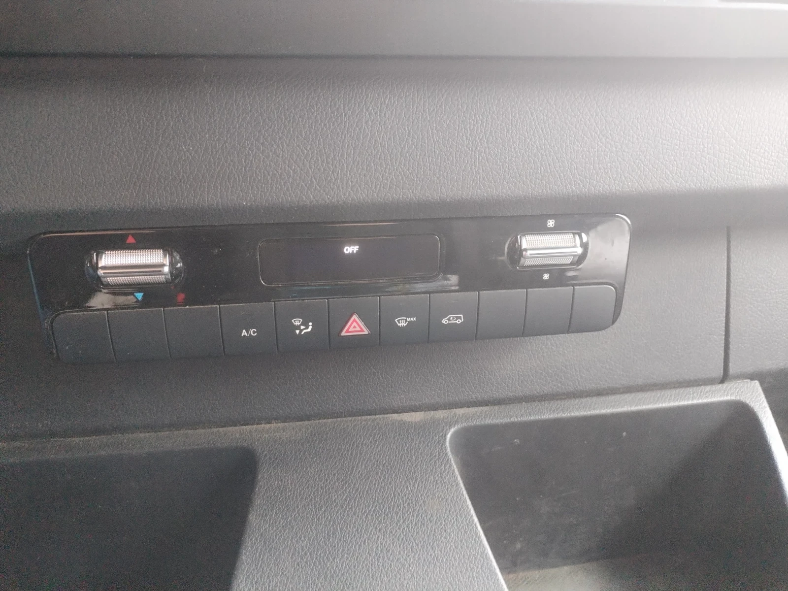 Mercedes-Benz Sprinter e sprinter 37 kwh/47 kwh L2H2, снимка 10 - Бусове и автобуси - 54089649