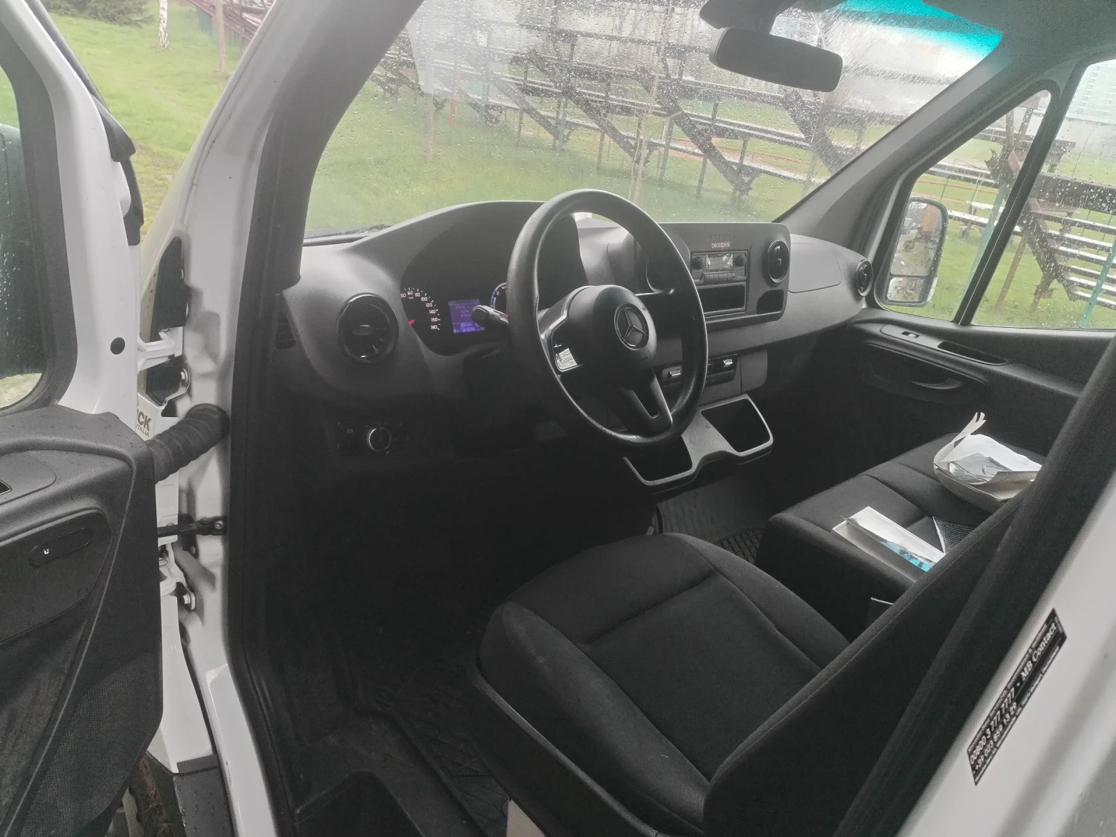 Mercedes-Benz Sprinter e sprinter 37 kwh/47 kwh L2H2, снимка 7 - Бусове и автобуси - 54089649