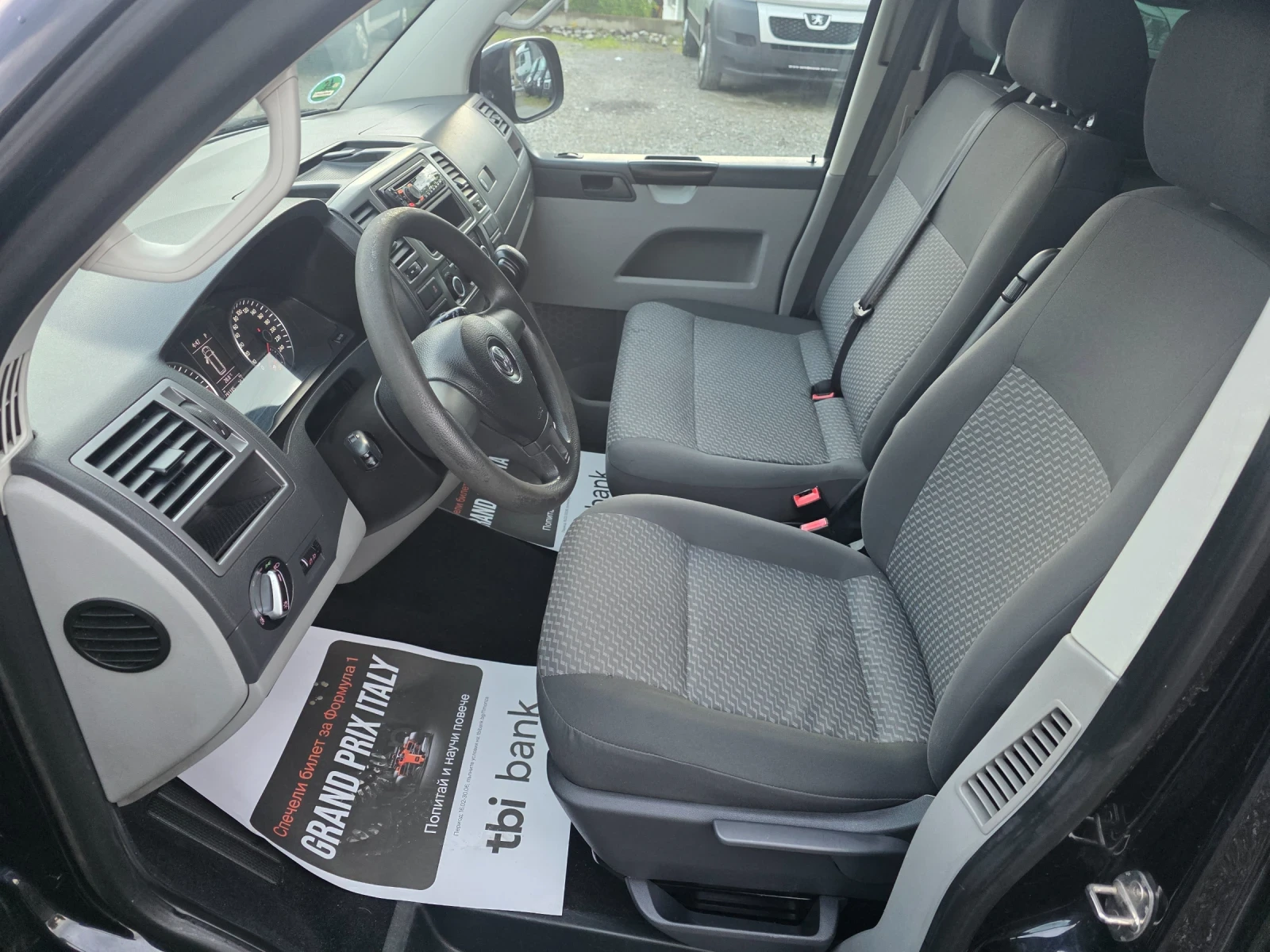 VW Transporter 2.0TDI 180к.с. Автоматик Дълга база, снимка 11 - Бусове и автобуси - 54637025