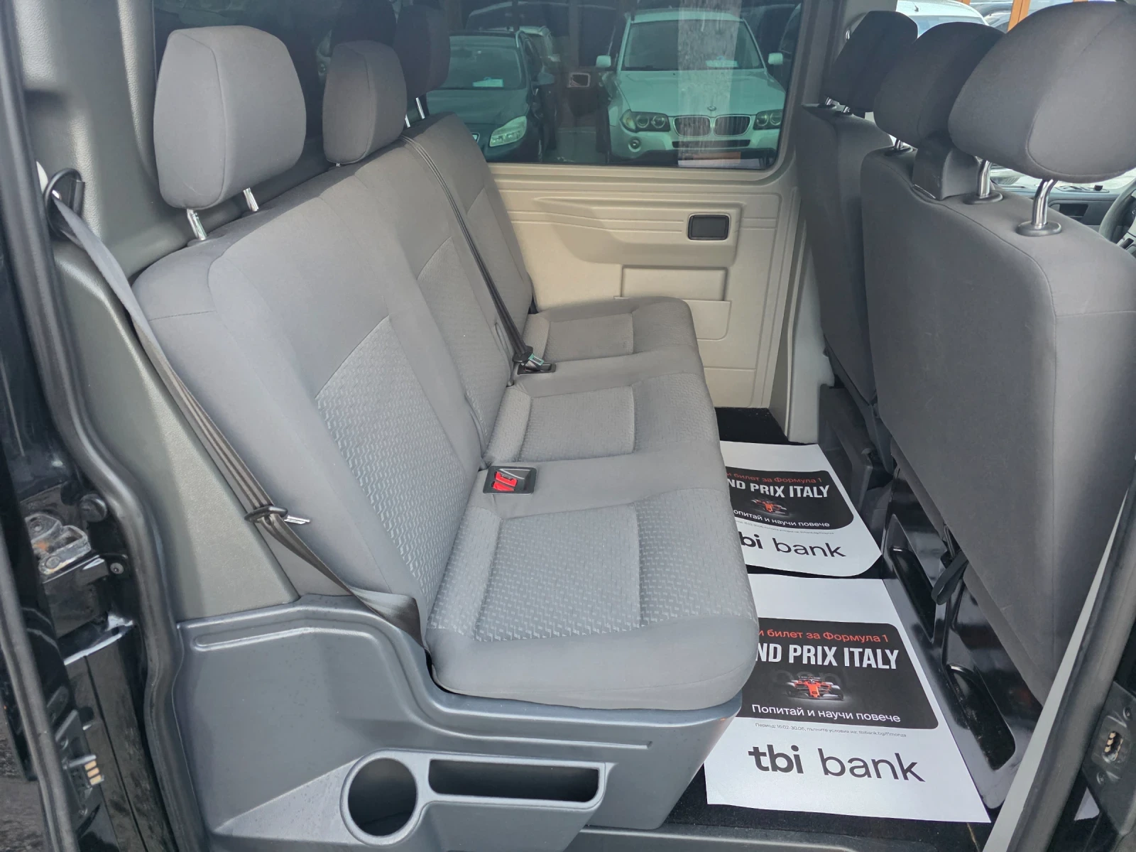 VW Transporter 2.0TDI 180к.с. Автоматик Дълга база, снимка 14 - Бусове и автобуси - 54637025