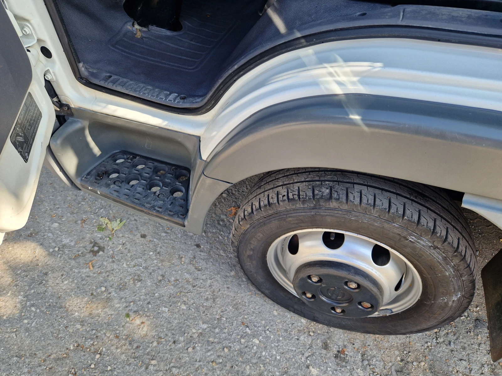 Nissan Capstar 3.0D Italia, снимка 14 - Бусове и автобуси - 55877252