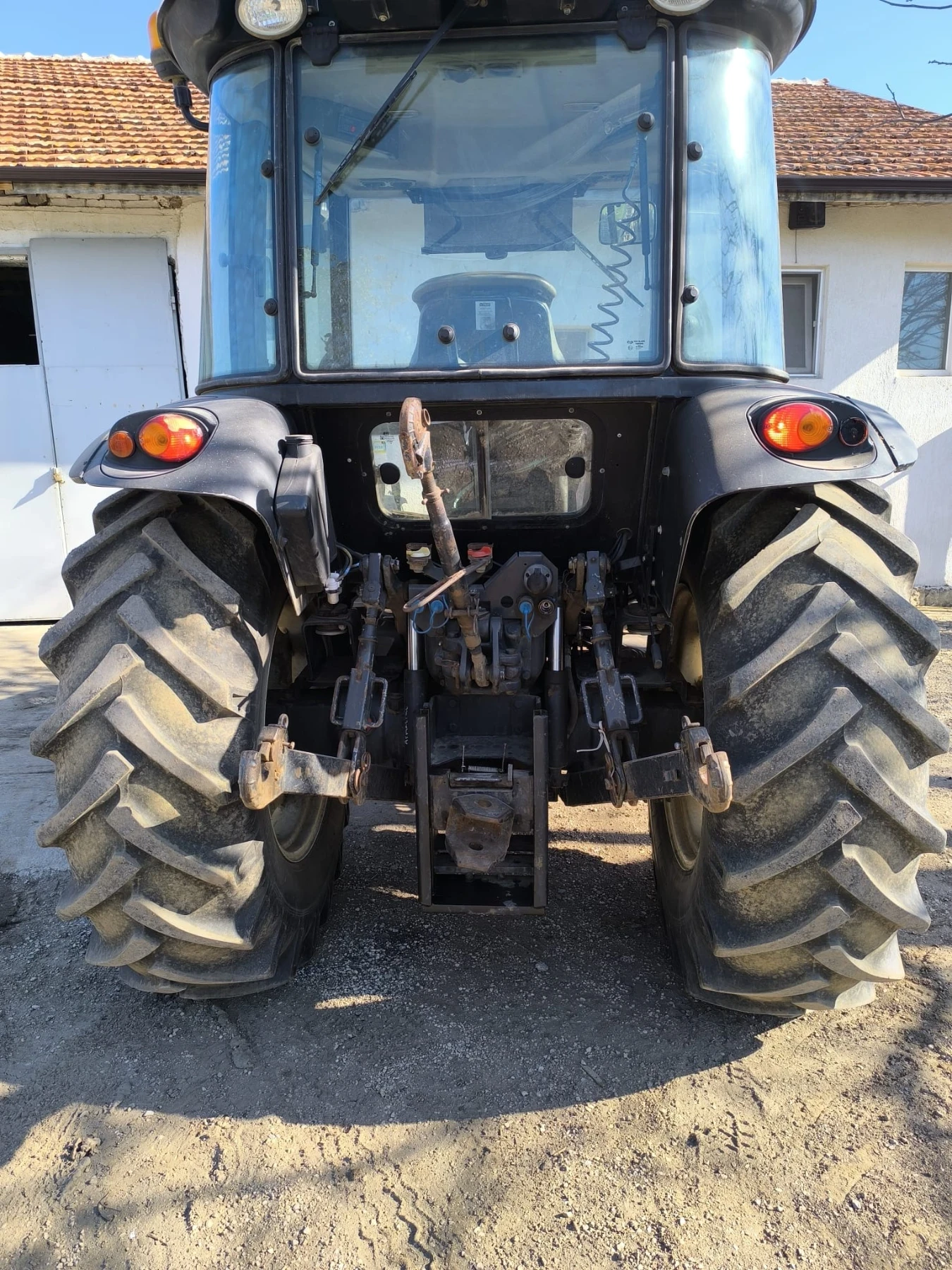 Трактор Armatrac 804 - изображение 5