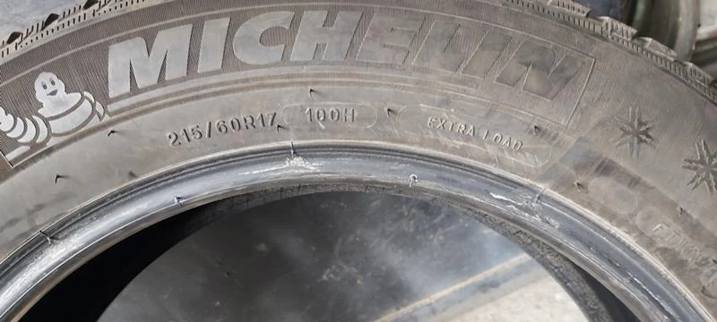 Гуми Зимни 215/60R17, снимка 6 - Гуми и джанти - 35123209