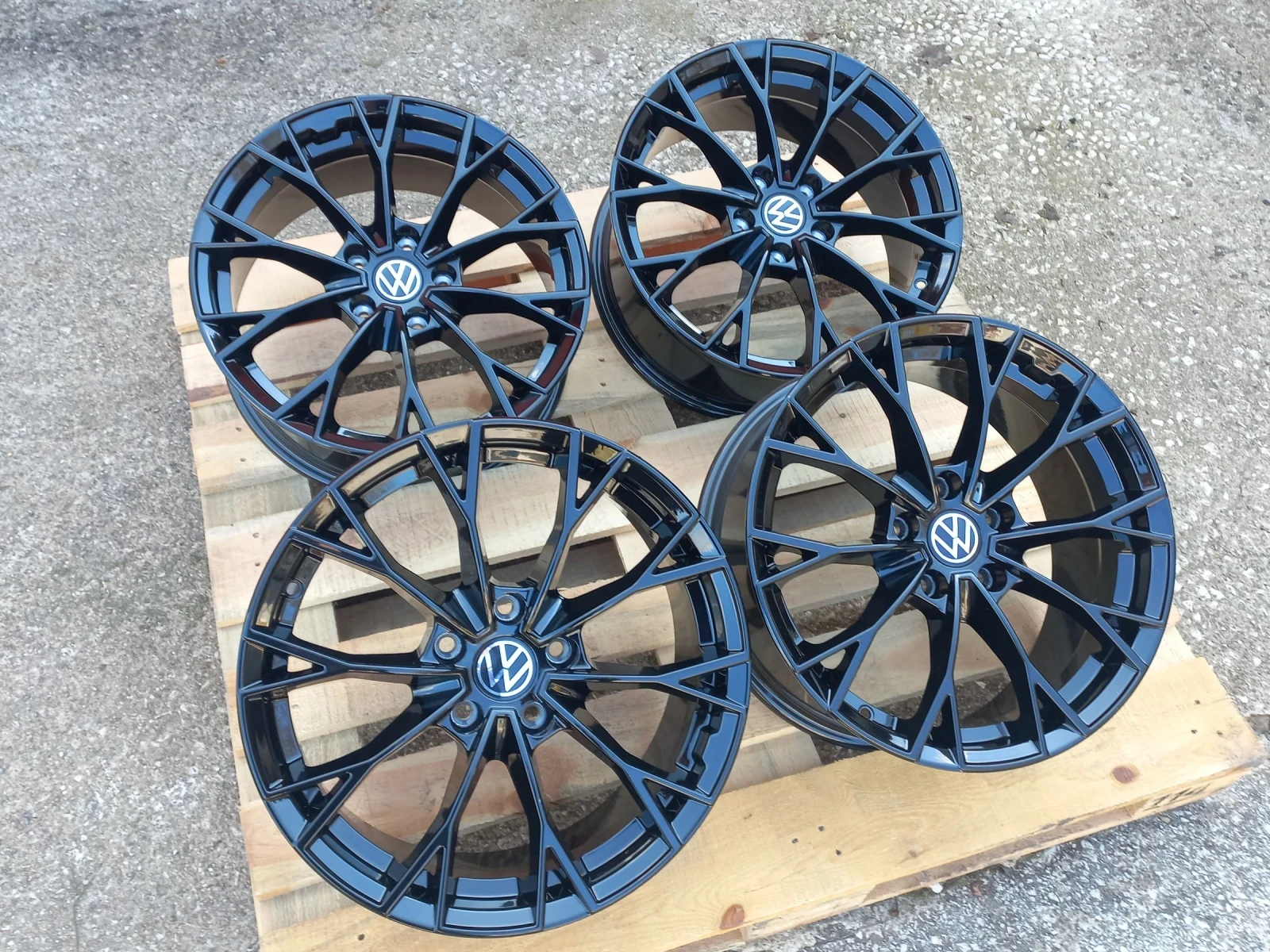 Джанти за VW, снимка 11 - Гуми и джанти - 53991819