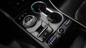 Kia K5 PRESTIGE 2.0* ПОДГРЕВ СЕДАЛКИ/ВОЛАН* hellascars.bg, снимка 12