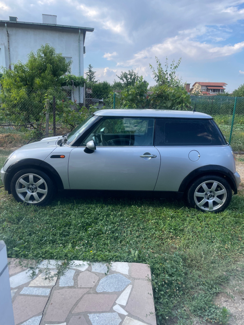 Mini One, снимка 2 - Автомобили и джипове - 46739996